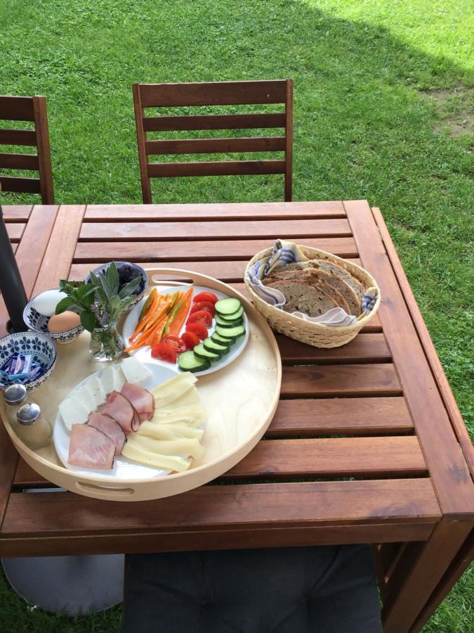 U Zivlu Bed & Breakfast Brloh ภายนอก รูปภาพ